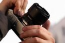 Cara Mengatasi Lensa Kamera Mirrorless yang Berjamur. (Pixabay.com/den4ik_production)
