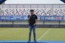 Corporate Secretary BRI Agustya Hendy Bernadi, saat resmi menutup Liga Kompas U-14 Powered by BRI musim 2024/2025 di Indomilk Stadion, Tangerang, Banten, pada Minggu (4/5/2025). (Dok. BRI)