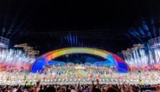 Suasana Pertunjukan Langsung Lagu Tema Pembukaan