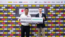 (from left) Ron Hogg, Director (Two Wheels Motor Racing Sdn Bhd) and Maximilian Fiedler, Regional CEO Asia/Pacific (Schaeffler) collaborate at the Asia Road Racing Championship. Photo: Schaeffler