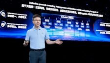 Yang Chaobin delivering a keynote at HUAWEI CONNECT 2026