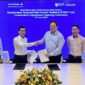(kiri ke kanan) Mr. Joshua Kyaw Zwa and Mr. Kin Wah Chay of Yokogawa Engineering Asia, and Prof. Lee Poh Seng dan Mr. Ian Loo of NUS pada agreement signing ceremony.